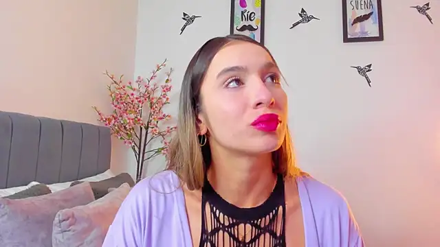 im sarah34 online show from February 5, 3:55 am