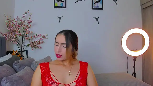 im sarah34 online show from March 8, 3:39 am