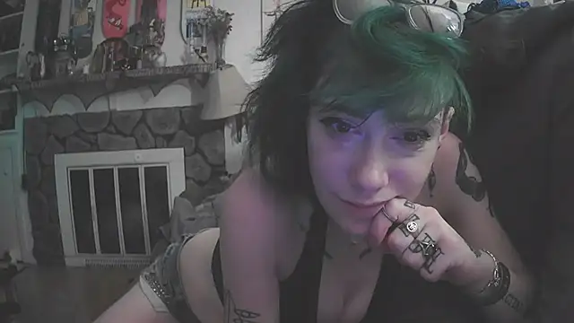 Emily0903 online show from October 3, 12:07 am