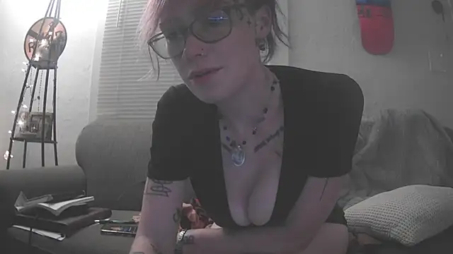 Emily0903 online show from May 4, 2:07 am