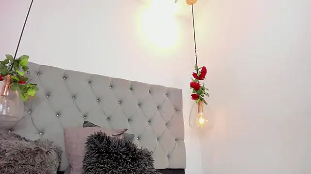 AnnPrices online show from January 8, 3:50 pm