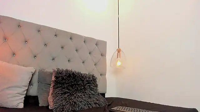 AnnPrices online show from February 7, 3:08 pm