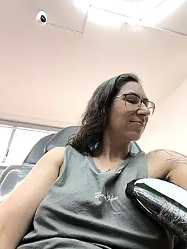 Snapshot of Andromeda-jade chatting on January 16, 6:45 pm Andromeda-jade online show from January 16, 6:45 pm