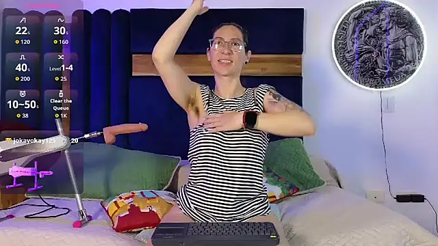 Snapshot of Andromeda-jade chatting on February 4, 3:45 am Andromeda-jade online show from February 4, 3:45 am