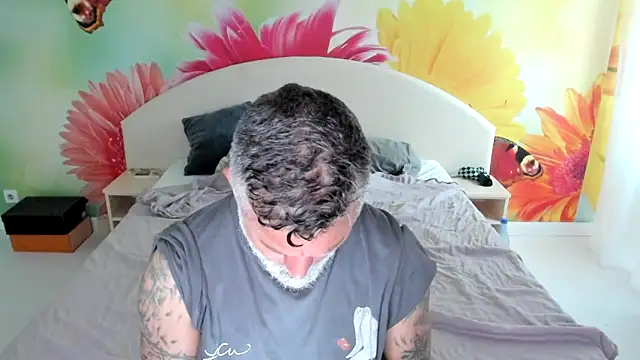 BlowMyXXL online show from November 10, 8:35 am