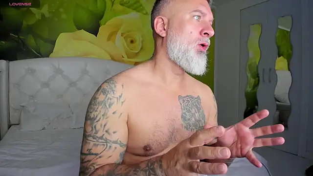 BlowMyXXL online show from December 15, 8:51 am