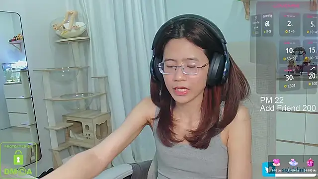 littlemiilk online show from December 16, 8:30 am