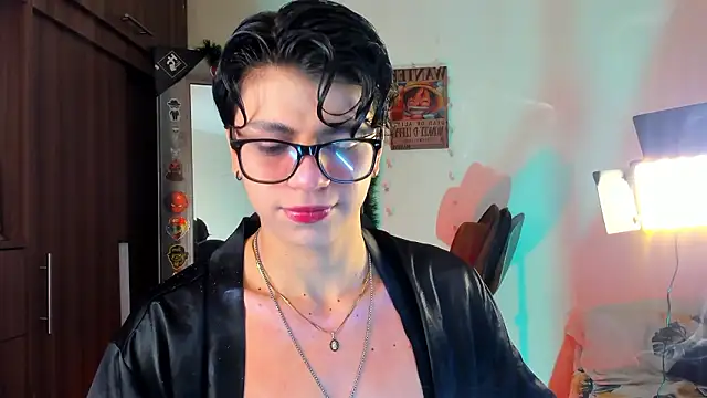 marckalexis online show from March 5, 12:12 pm