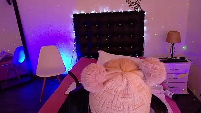 Cuckold lover69 online show from March 22, 8:18 am