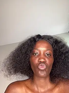 Fanclubbbbb online show from October 24, 7:49 am