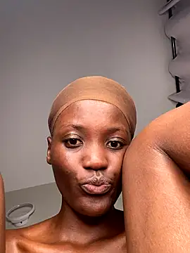 Fanclubbbbb online show from November 2, 9:28 pm