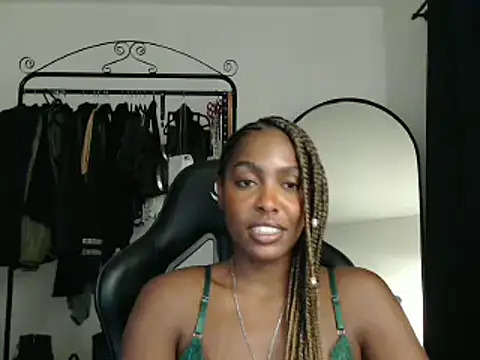 marisilva br online show from February 26, 12:05 am