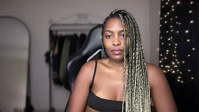 marisilva br online show from November 26, 12:00 am