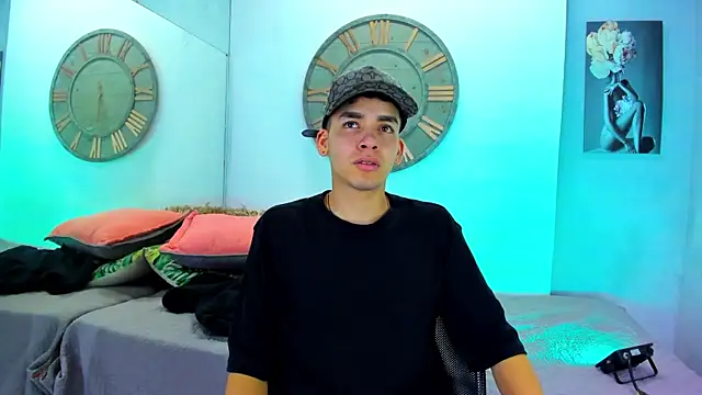 Mike 0233  online show from January 28, 4:08 am