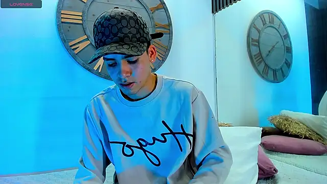 Mike 0233  online show from February 21, 7:34 am