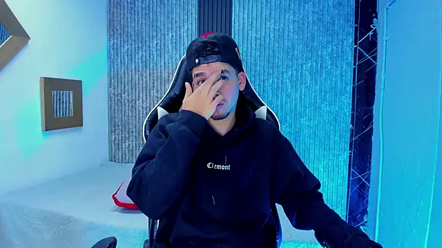 Mike 0233  online show from January 6, 4:49 am