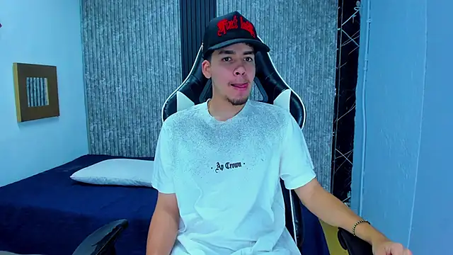 Mike 0233  online show from January 9, 5:10 am