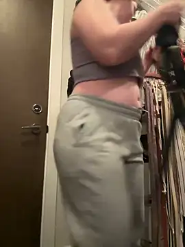 GingerSnap33 online show from January 11, 3:34 am