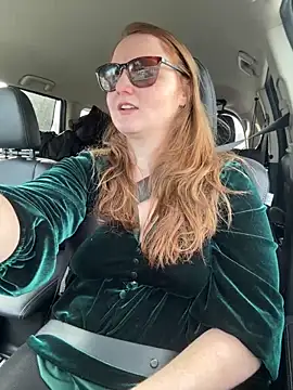 GingerSnap33 online show from February 1, 11:06 pm