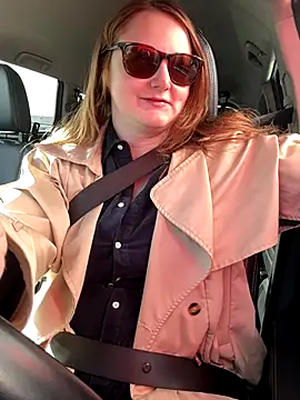 GingerSnap33 online show from November 9, 6:06 pm