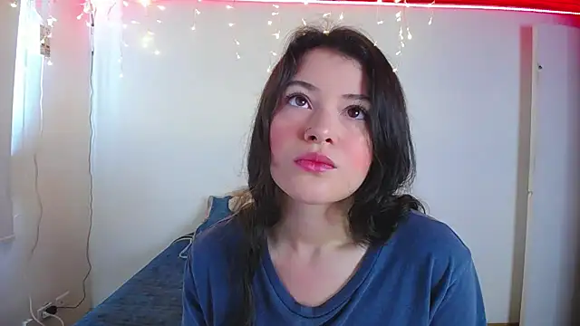 juli05star20 online show from December 17, 2:55 pm