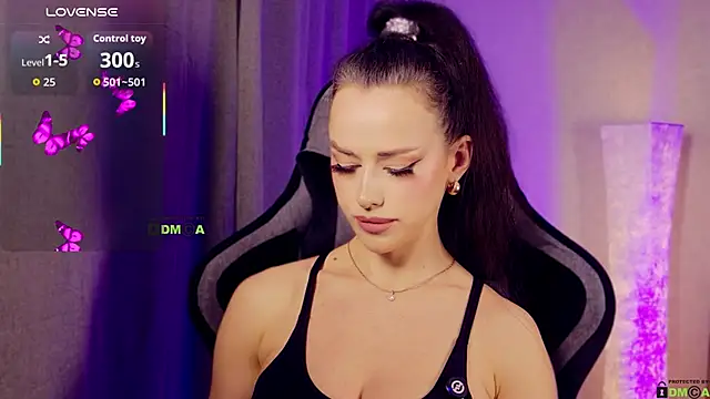 -CrazyAnna- online show from March 18, 11:46 am