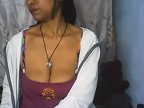 Snapshot of nene_belle chatting on September 19, 6:15 am nene belle online show from September 19, 6:15 am
