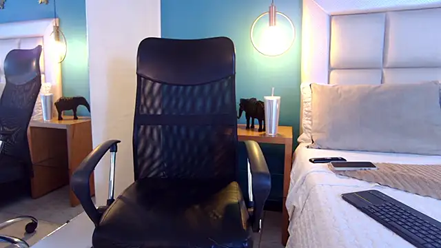 Miss ary online show from February 5, 3:52 pm