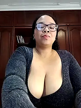 XMara online show from February 3, 7:42 pm