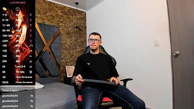 CodyWalkerR online show from January 15, 5:05 pm