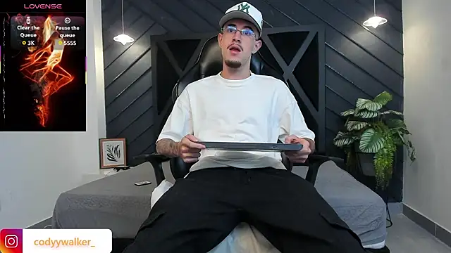 CodyWalkerR online show from February 4, 5:13 am