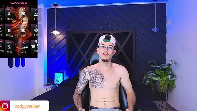 CodyWalkerR online show from March 12, 5:13 am