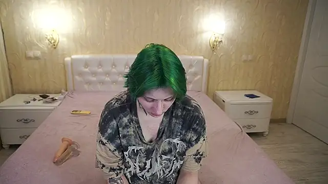 Snapshot of LunaaMayy chatting on February 21, 6:20 pm LunaaMayy online show from February 21, 6:20 pm