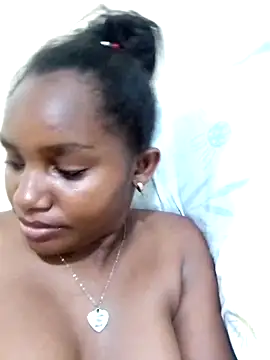 Snapshot of Ebonyyprincess chatting on December 10, 1:22 am Ebonyyprincess online show from December 10, 1:22 am