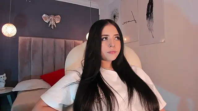 Maaiitee online show from December 31, 4:04 pm