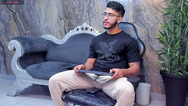 Liam Kleiin online show from January 23, 11:37 am