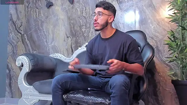 Liam Kleiin online show from February 3, 11:42 am