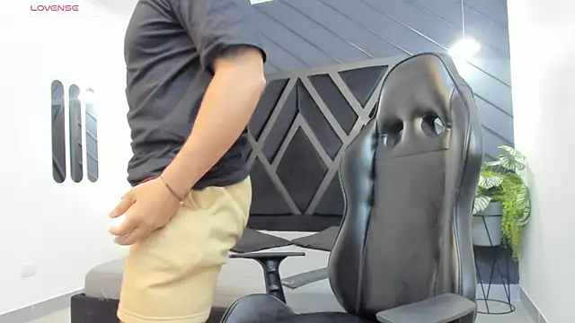 Liam Kleiin online show from September 30, 11:15 am