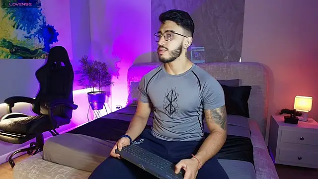 Liam Kleiin online show from May 20, 11:38 am