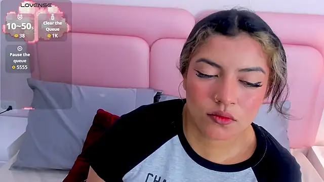 taylor cupper online show from October 24, 9:00 pm