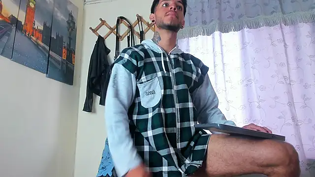 JuanBlade online show from February 11, 2:02 pm