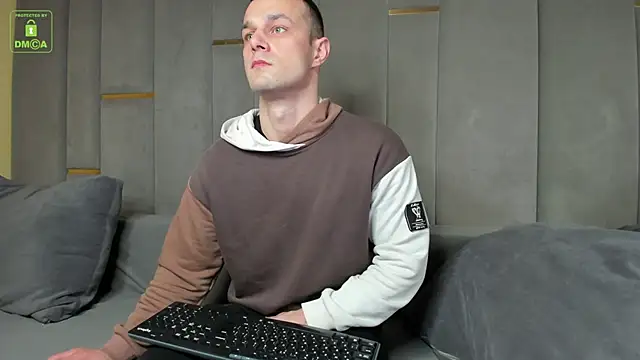 BrandonNorris online show from November 1, 4:14 am