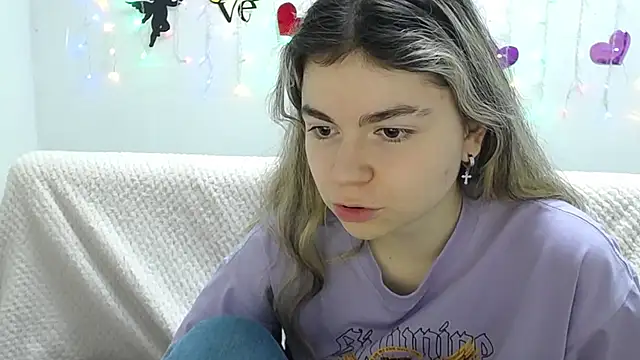 TinaRedly online show from February 23, 3:29 pm