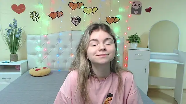 TinaRedly online show from February 25, 12:47 am