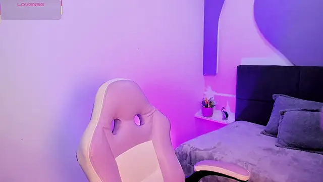 amira cute2 online show from November 4, 9:19 am