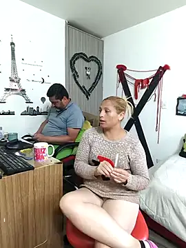 hotandfierylatinos2023 online show from October 16, 9:49 pm