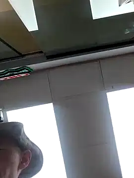 elmerfuddin87 online show from October 6, 2:20 am