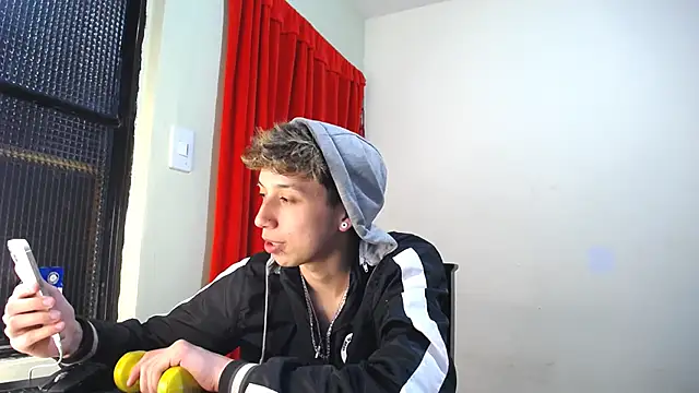 Snapshot of _Thomas_hot_ chatting on January 31, 10:10 pm Thomas hot online show from January 31, 10:10 pm