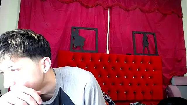 Snapshot of _Thomas_hot_ chatting on March 16, 5:50 pm Thomas hot online show from March 16, 5:50 pm