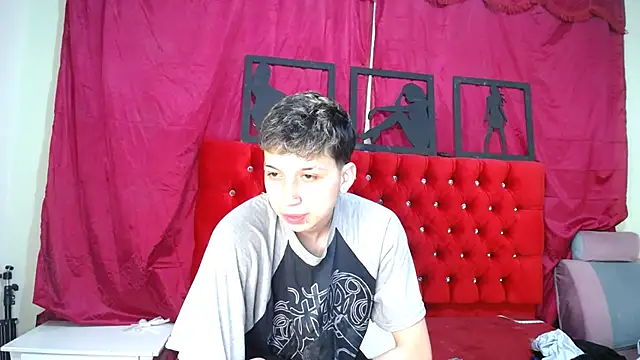 Snapshot of _Thomas_hot_ chatting on March 17, 4:19 am Thomas hot online show from March 17, 4:19 am